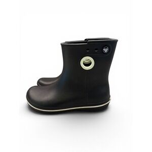 Women's Crocs Black and White Pull On Jaunt Shorty Boot Rain Boots Size 6